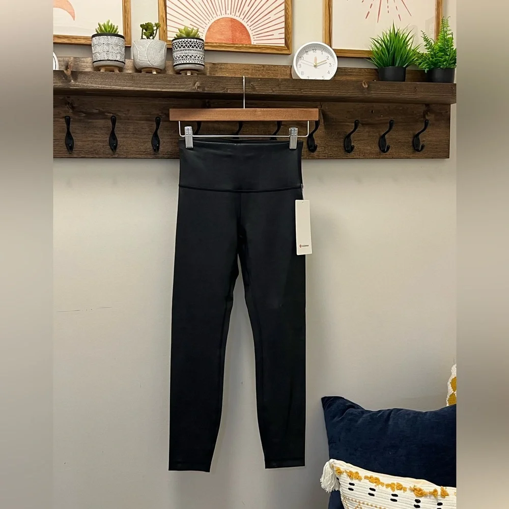 NWT lululemon Wunder Train High-Rise Tight 28” *Matte Foil Black, Size 4 - Picture 3 of 7